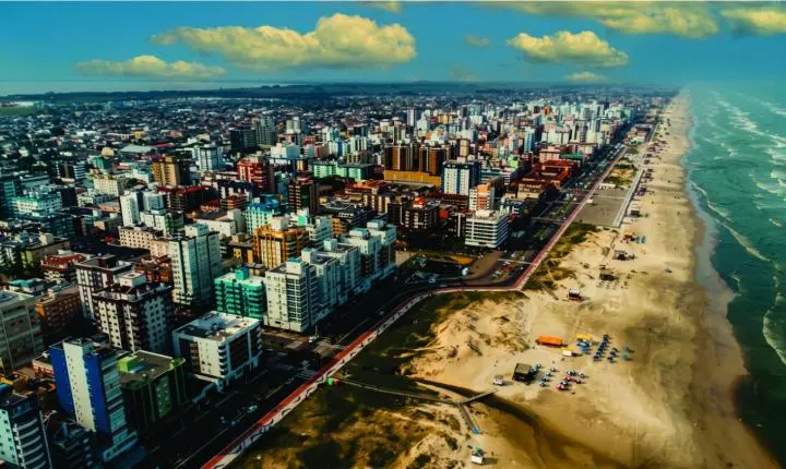 O Litoral Norte cresceu. Agora, a política precisa responder à nova escala da região